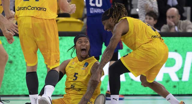 Homesley obra el milagro para Gran Canaria y Valencia cede: los dos españoles se jugarán el pase a la final en el tercer partido