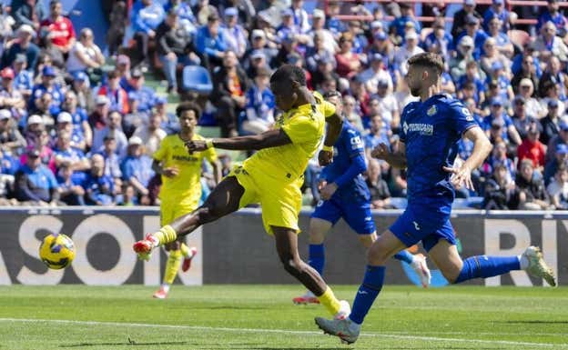 Golpeo de Barry en el segundo del Villarreal LALIGA