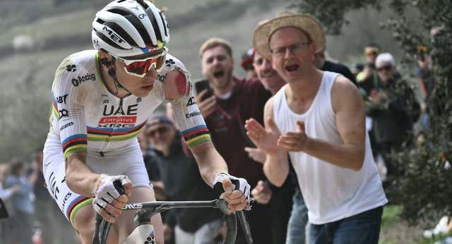 La alegría de correr con Pogacar la Roubaix va por barrios: «Un espectáculo», «Ni me va ni me viene», «No me gusta coincidir con él»…