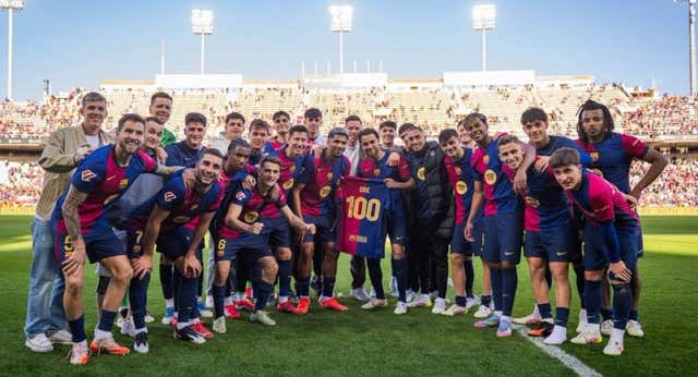 Una arenga de Raphinha y una foto incompleta muestran cómo en el Barça importa más el qué que el quién: “Todo gira en el equipo”