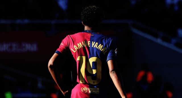 El toque de queda que dio forma al Lamine Yamal niño en La Masia… y que se ‘salta’ en el césped: «Es responsable de su cuerpo»