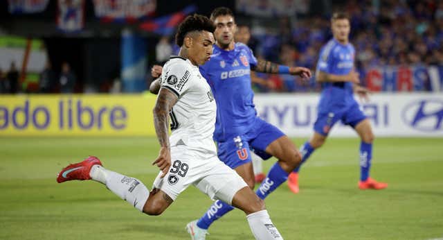 Botafogo se la pega en su estreno en la Copa Libertadores y agrava su crisis
