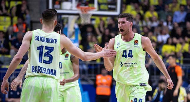 Cómo una charla y el liderazgo español hizo clic en el Barça para seguir soñando con los playoffs: “Esa ha sido la clave…”