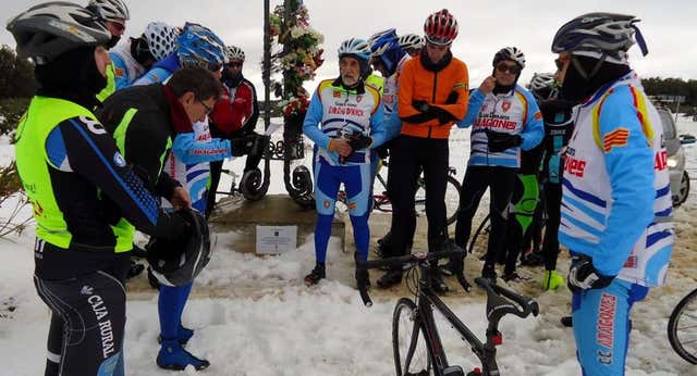 Pepe Pelegrín, el ultraciclista de 81 años que va a rodar 24 horas en busca de un récord del mundo: «He visto a gente dormida de pie encima de la bicicleta»