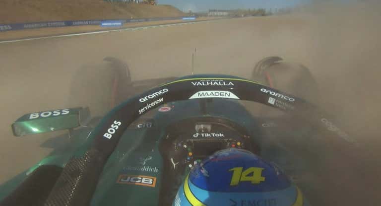 Alonso, atascado en la tierra.