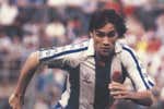 Michele Pineda, el amigo de Eric Cantona que reinó en el Espanyol: «Guy Roux nos castigaba a los dos pintando la valla del campo del Auxerre»