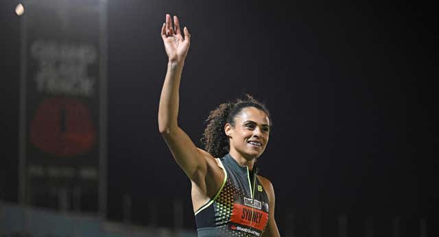 La revolucionaria Superliga de Michael Johnson comienza sin convencer: gradas vacías pese a Sydney-McLaughlin