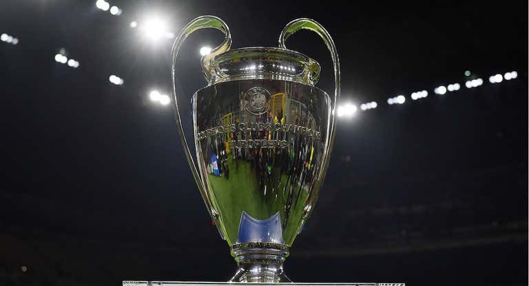 Trofeo de campeón de la Champions League.