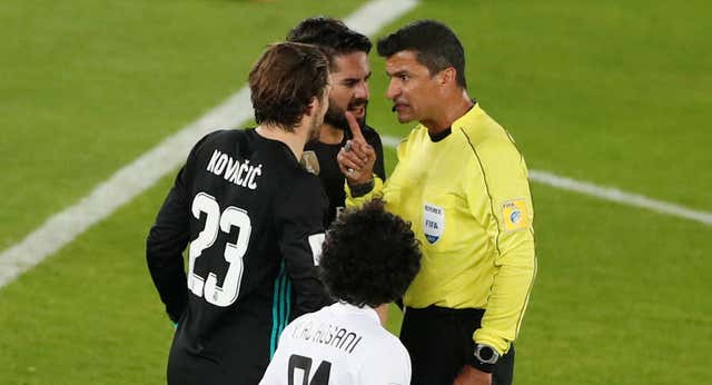 Los árbitros llevarán cámaras corporales en el Mundial de Clubes