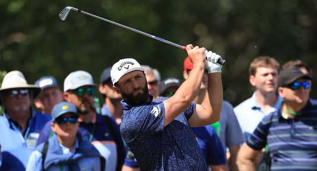 Un Jon Rahm irreconocible sepulta casi todas sus opciones de triunfo en el Masters de Augusta con un jueves negro