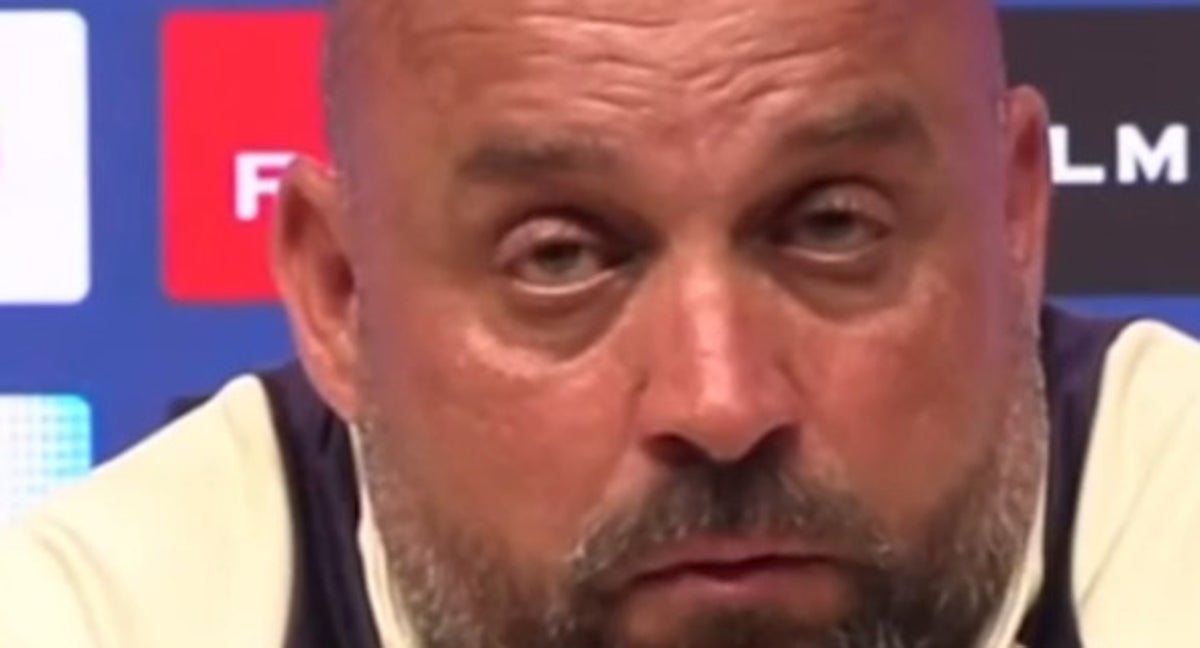 Manolo habló en rueda de prensa sobre la dicotomía de querer que gane el Barça para salvar al Espanyol.