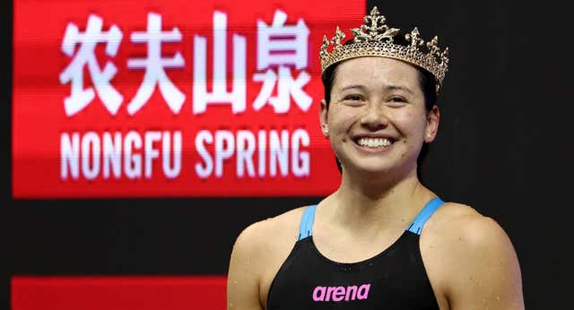 Un bañador de la estrella de Hong Kong rompe la banca de las subastas y destrona al Phelps de los ocho oros en Pekín