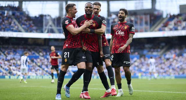 Arrasate le gana la partida a Alguacil y el Mallorca se lleva tres puntos de un Anoeta enrarecido