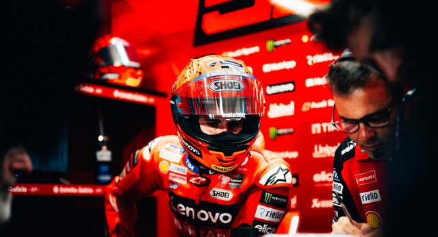 Póker de poles para Marc Márquez en una clasificación en la que Pecco Bagnaia ha protagonizado la cruz