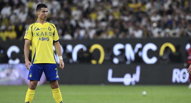 ¿Cómo termina el remate de Cristiano Ronaldo?