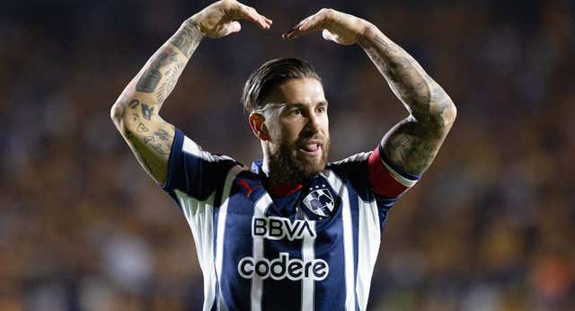 Sergio Ramos no se despista con la locura del portero rival y marca, pero acaba perdiendo: «¿Qué hace?»
