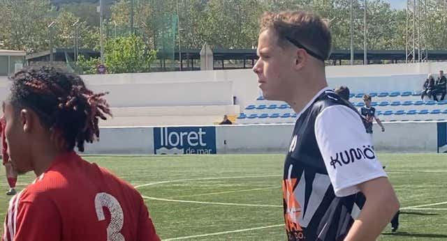 El fútbol catalán ya tiene a su nuevo ‘Haaland’, corre, remata… y hasta se llama igual: «Me siento raro cuando me llaman por mi nombre»