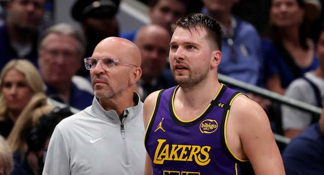 El sinsentido que son los Dallas Mavericks tras regalar a Luka Doncic y no jugar los playoffs de la NBA resumido en una frase: «Ha sido una temporada increíble»