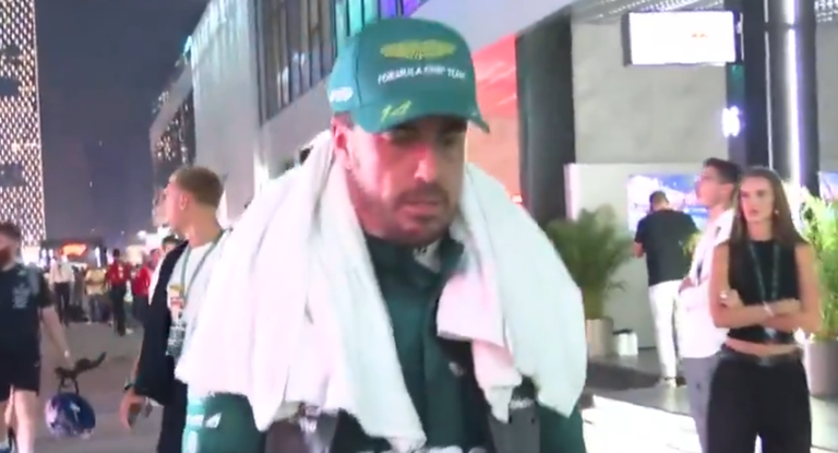 Alonso terminó exhausto la prueba.
