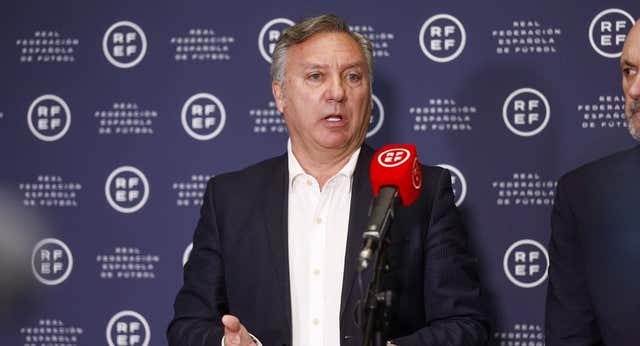 Medina Cantalejo anuncia un cambio drástico en el arbitraje español: «Queremos que no haya árbitros de campo que actúen en el VAR»
