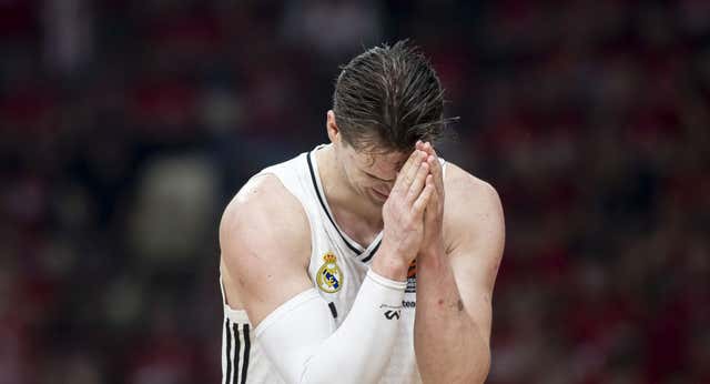 Los 20 minutos que sacaron los colores a un Real Madrid que se olvidó de los «básicos» en Atenas: «Somos terribles ahora mismo»