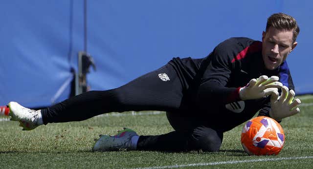 Las apariciones públicas de Ter Stegen tenían un sentido: el capitán está de vuelta y debutará en el banquillo en la final de Copa ante el Real Madrid