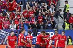 Osasuna sueña con Europa y el Sevilla se mete en las pesadillas del posible descenso