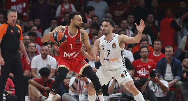 Un mejor Real Madrid sigue sin ser suficiente para ganar en El Pireo