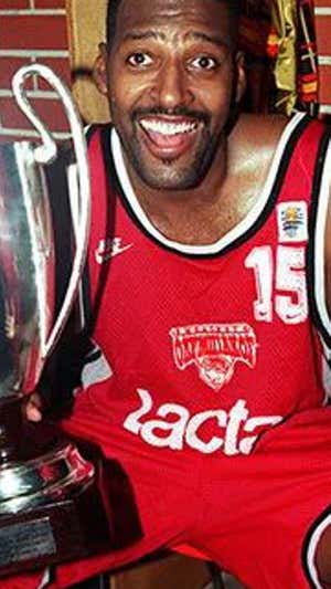Tarpley tras ganar la liga griega. Olympiacos