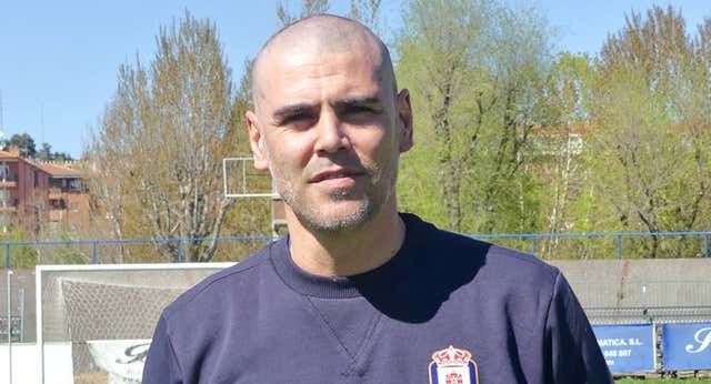La conexión random entre Víctor Valdés y Ávila llega con una hemeroteca incendiaria y la tranquilidad del que se juega la vida