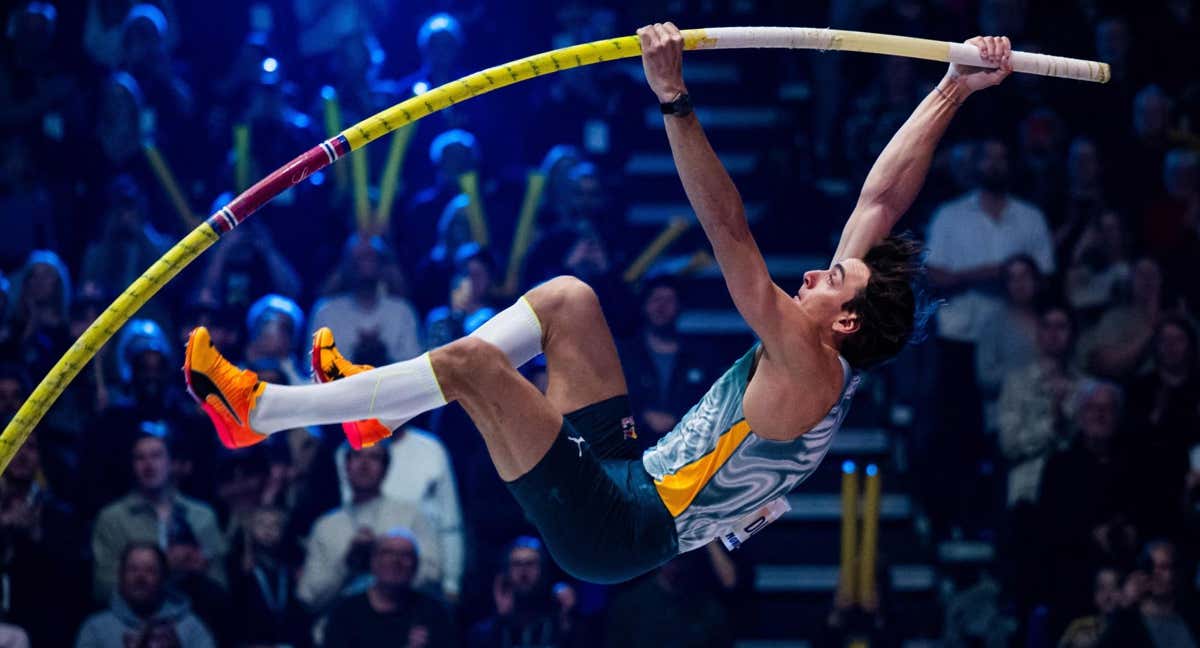 Armand Duplantis en una competición en Suecia el pasado mes de marzo.