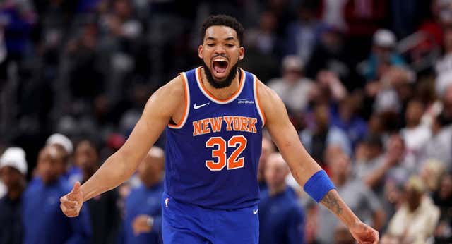 Karl-Anthony Towns eleva a los Knicks y una jugada mal arbitrada remata a Detroit