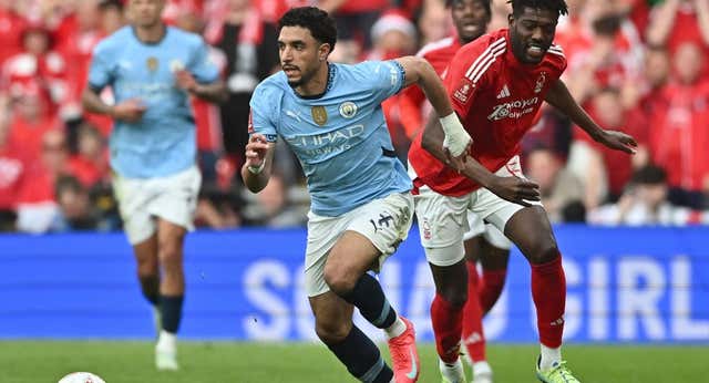 El Manchester City elimina al Forest y se guarda una final para adecentar una mala temporada