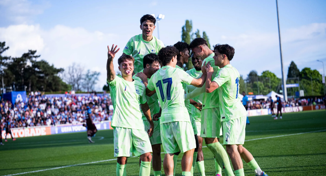 Las estrellas del Juvenil del Barça conducen al club a una temporada inédita en la historia del fútbol: «Han merecido ganar»