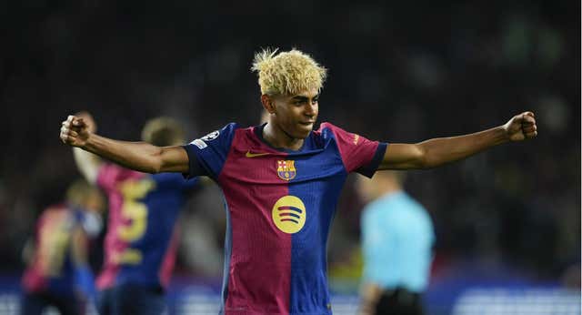 Lamine Yamal le hace perder el miedo a la Champions a un Barça que llegó a la orilla