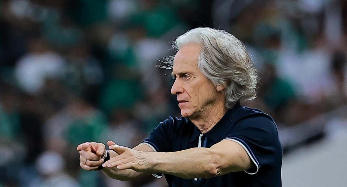 Jorge Jesus, en un partido reciente con el Al Hilal. /Reuters