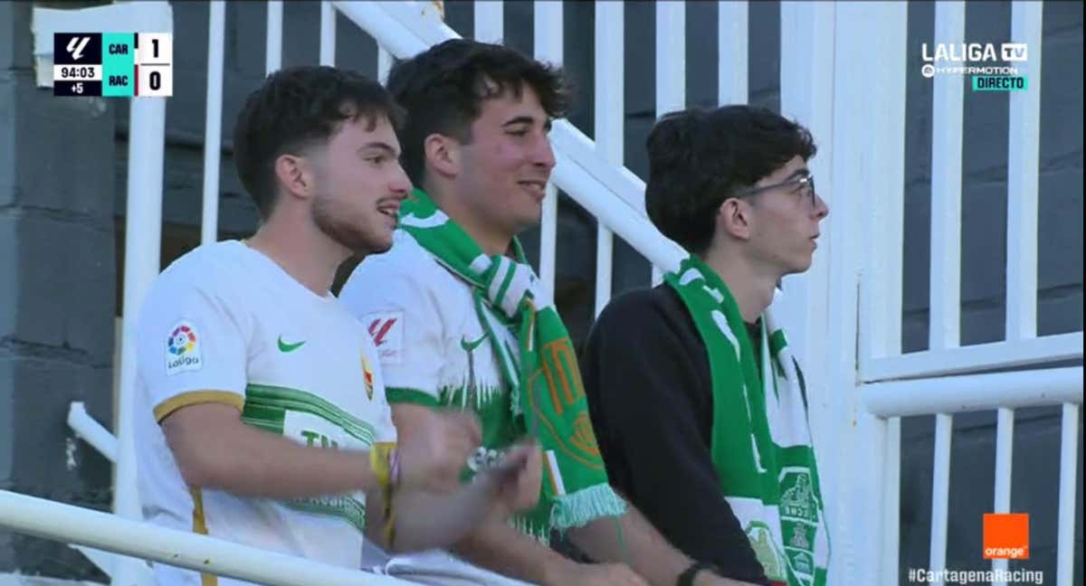 Los aficionados del Elche en Cartagonova./