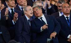 A Florentino Pérez no se le espera en Montjuïc mientras Joan Laporta surfea en la ola de una marea menos negra