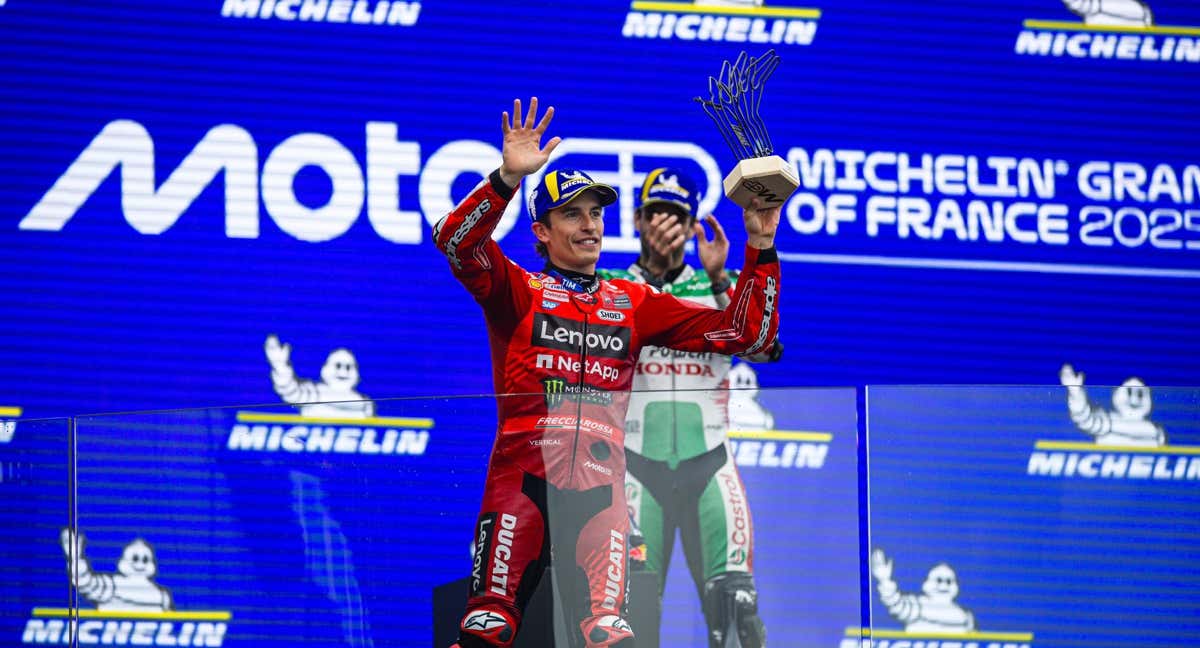 Marc Márquez en el podio de Francia. /Redes sociales