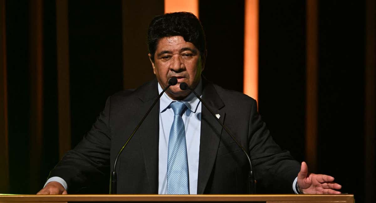 Ednaldo Rodrigues durante una conferencia.