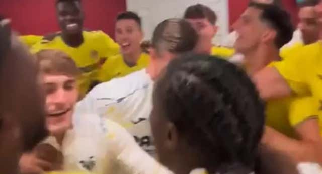 Así sonaba el vestuario del Villarreal tras su victoria en el Lluís Companys.