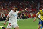 Arabia viene a por Suso: El Al Ettifaq le ofrece dos temporadas y el jugador se lo piensa