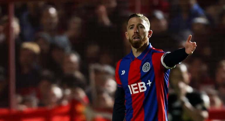 Iker Muniain durante el partido ante Independiente.