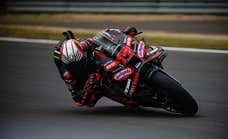 Marco Bezzecchi le regala a Aprilia su primera victoria en pleno terremoto por el 'caso Martín'